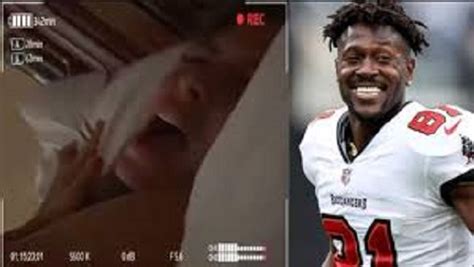 antonio brown leaked|Antonio Brown says his Snapchat was hacked after explicit photo